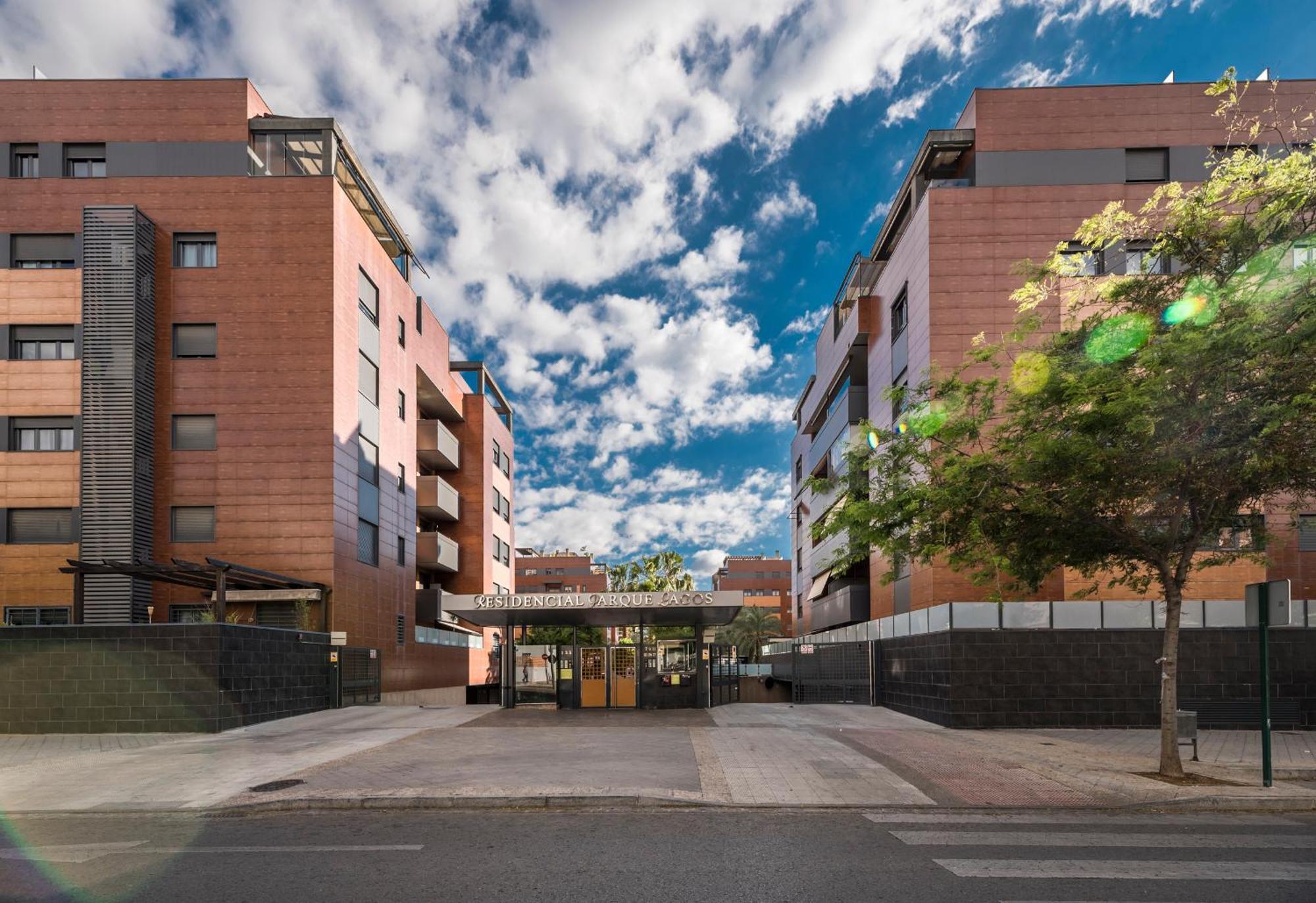 Enjoygranada Emir 4c + Parking Apartment